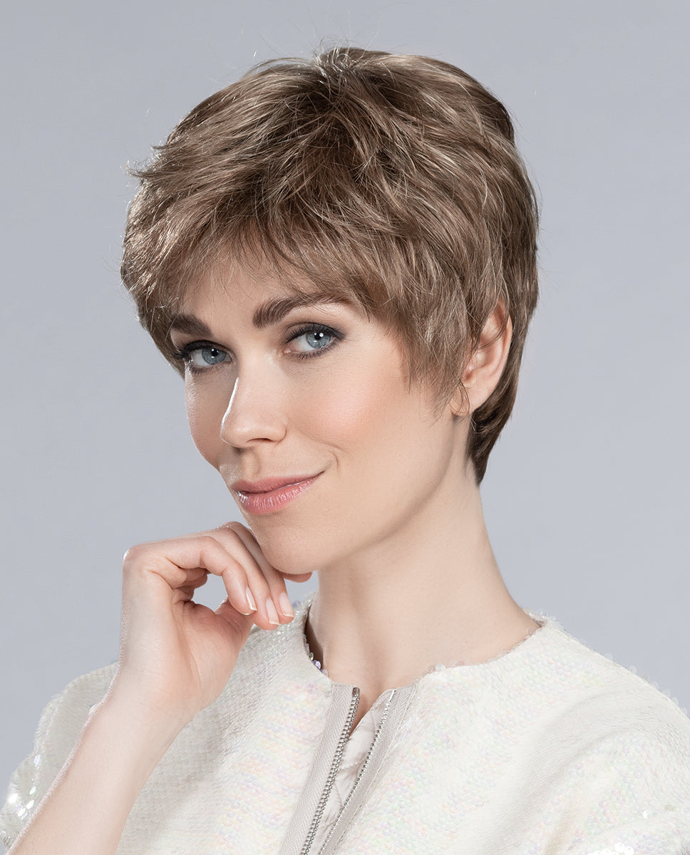Perruque Carol portée